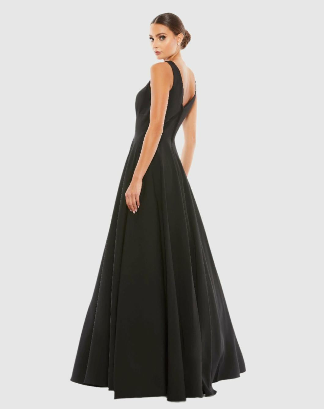 Best Sellers | Women Mac Duggal Black Classic Sleeveless A-Line Gown With Pockets Black