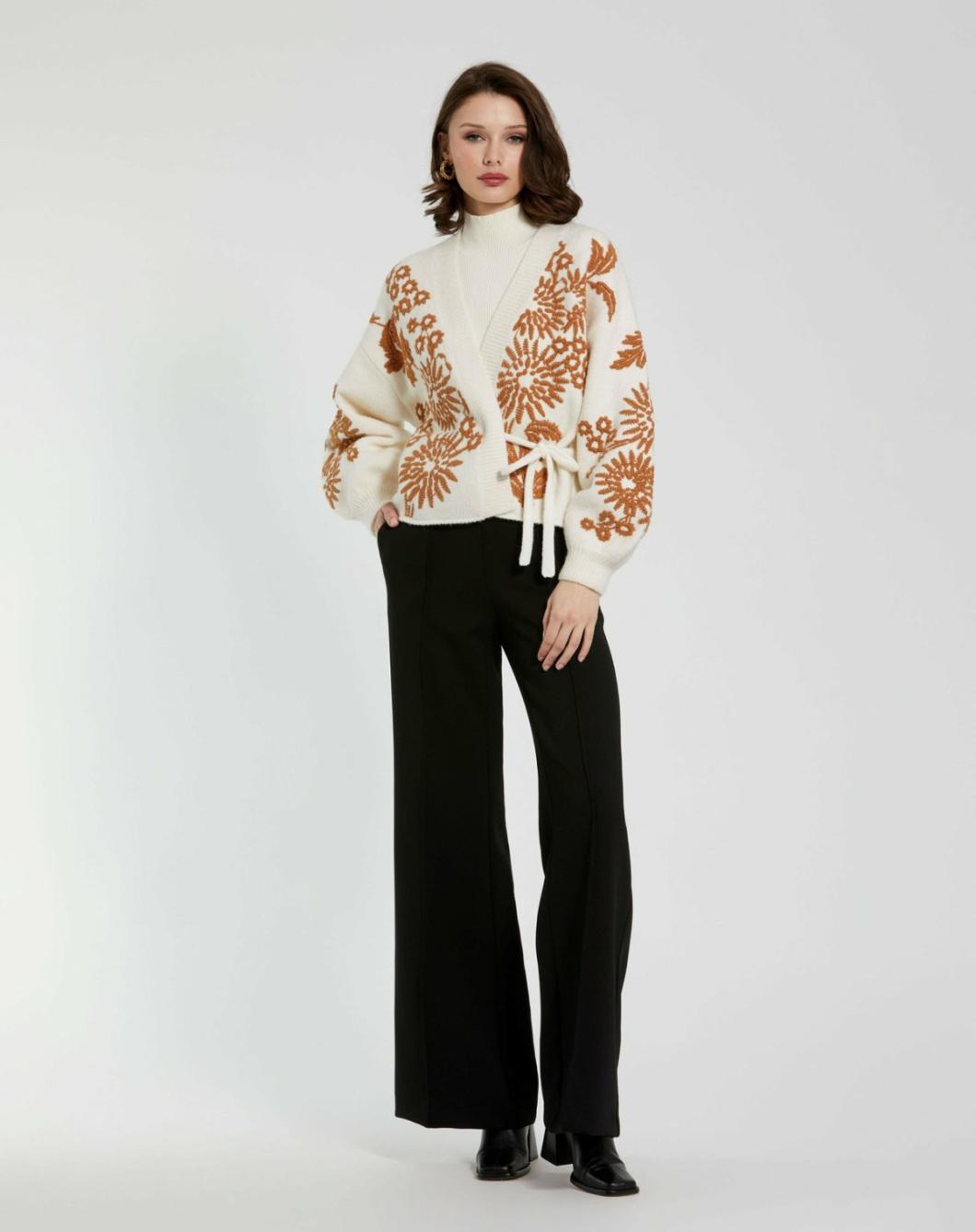 Knitwear | Women Mac Duggal Cropped Knit Cardigan With Floral Details Ecru