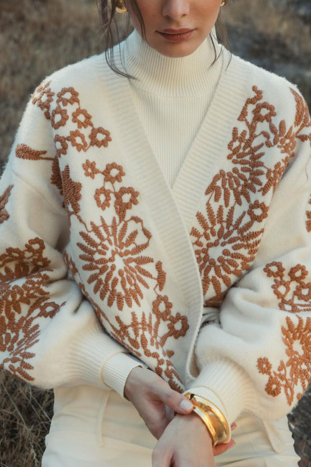 Knitwear | Women Mac Duggal Cropped Knit Cardigan With Floral Details Ecru